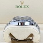Rolex GMT-Master II Bruce Wayne Jubilee Ref 126710grnr-0003 126710grnr-0003-4.jpg